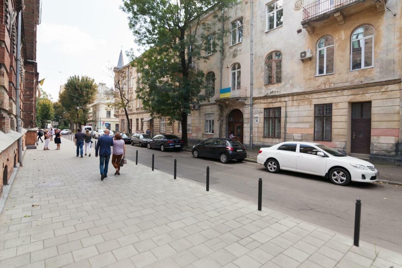 לבוב Leogrand One-Bedroom Apartments On Tugan-Baranovskogo 24 מראה חיצוני תמונה