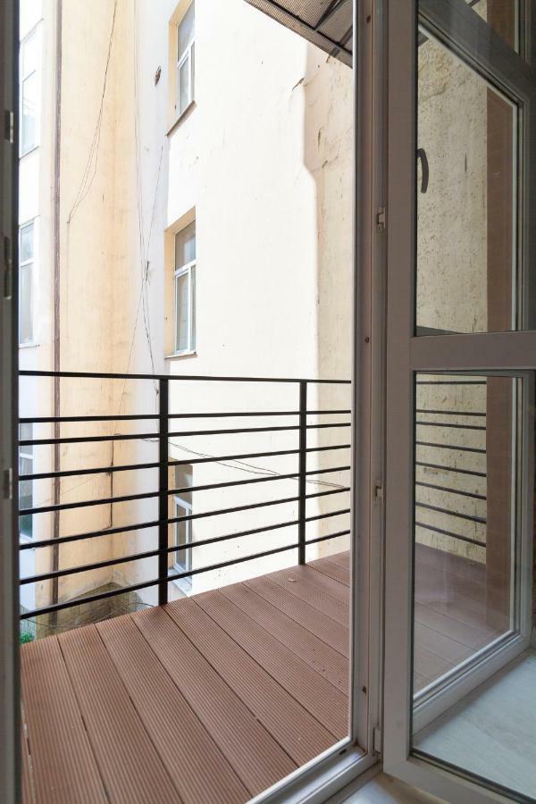 לבוב Leogrand One-Bedroom Apartments On Tugan-Baranovskogo 24 מראה חיצוני תמונה
